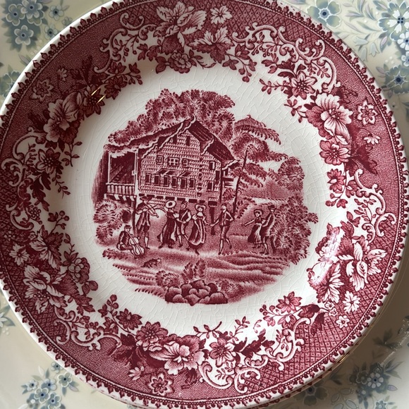 Vintage "Avon Cottage" Thomas hughes red and white transferware - Picture 2 of 3